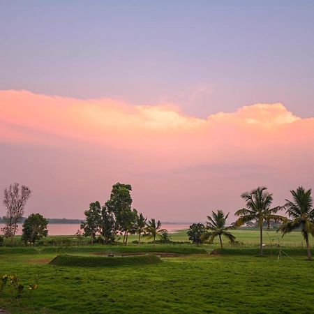 Hotel Fireflies Kabini Begūr Zewnętrze zdjęcie